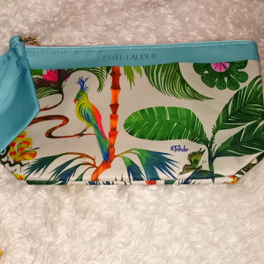 5×$20 ESTEE LAUDER BAG
